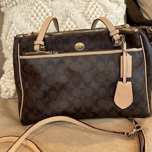 Coach shoulder bag with cross strap